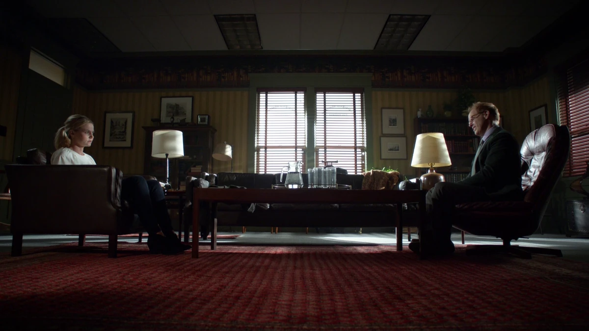 Hopper Psychiatry Office Once Upon a Time Wiki Fandom