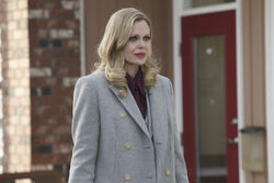 Kristin Bauer van Straten, Once Upon a Time Wiki