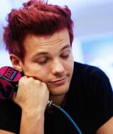 Louis-tomlinson-1369592845