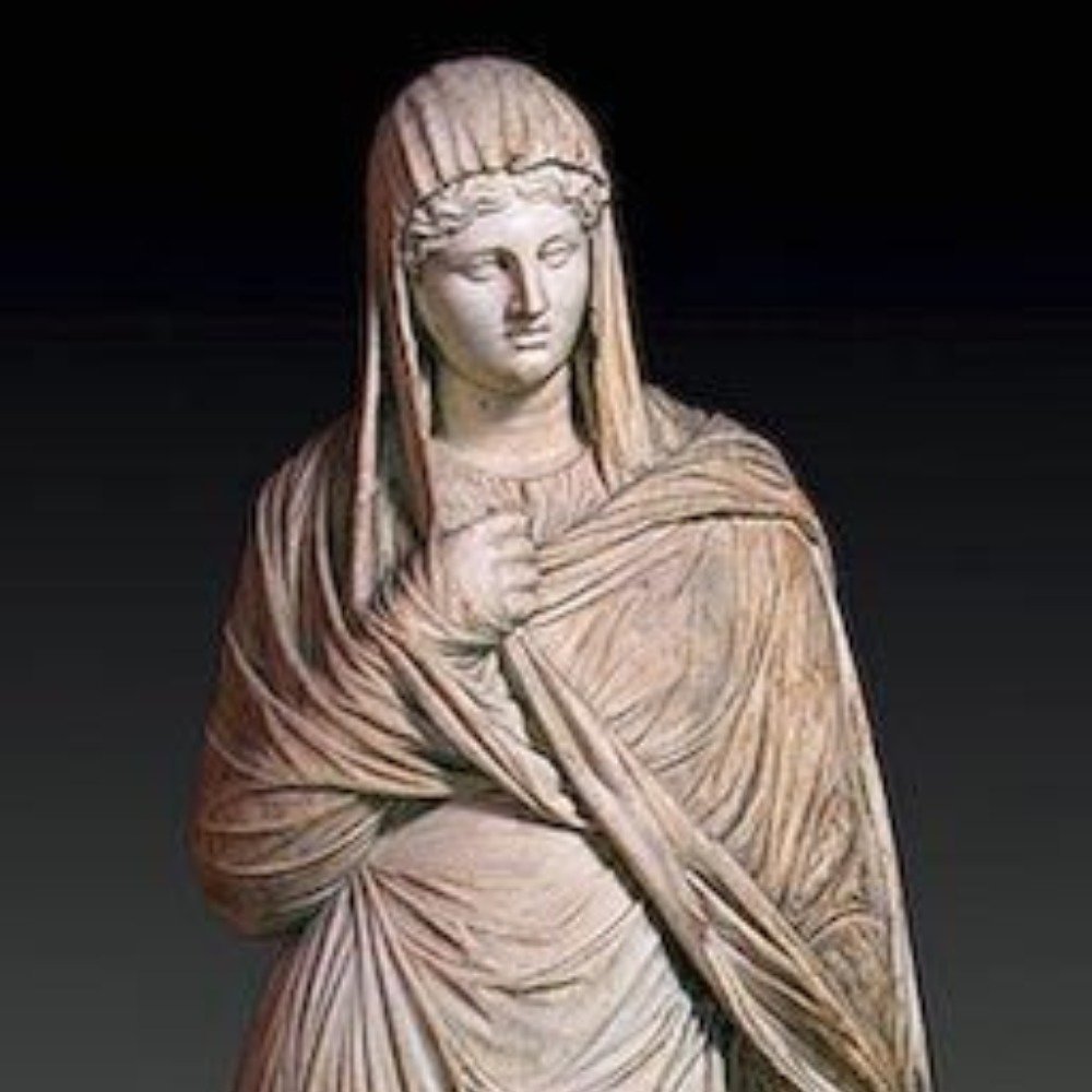 hestia greek goddess statue