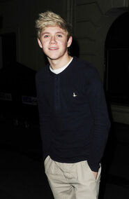 Niall+Horan+Niall+Horan+Leaves+Ivy+y8Ld30m1jnil