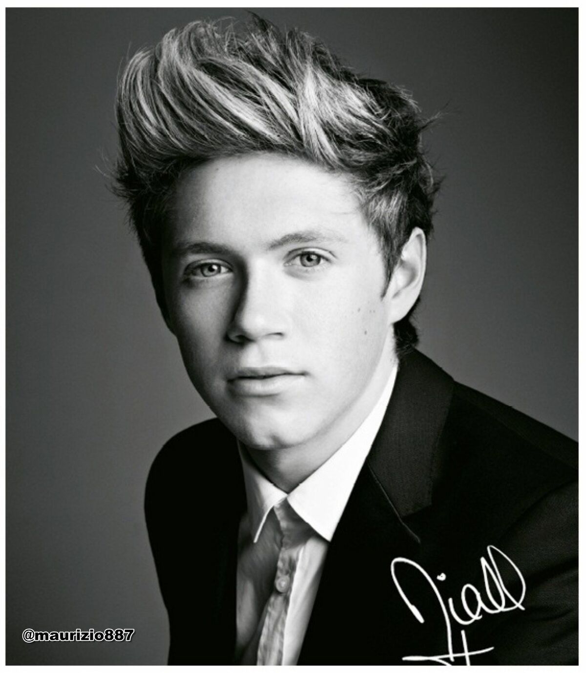 niall horan black background