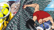 Luffy golpea a Krieg