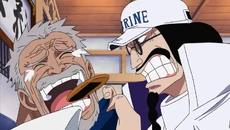Garp irritando a Sengoku.
