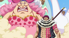 Katakuri protege a Big Mom