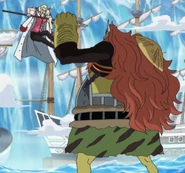 Little Oars Junior w porównaniu do olbrzyma przeciętnego wzrostu.