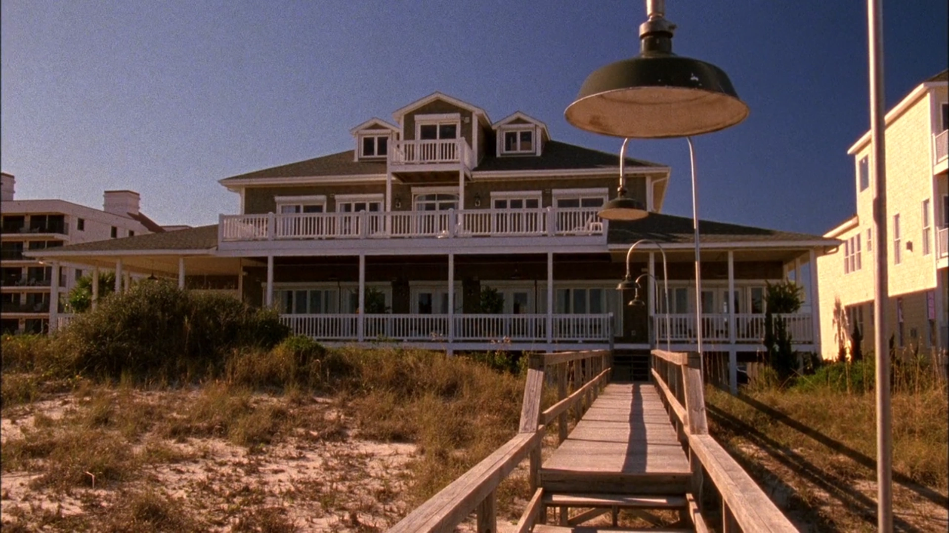 Scott beach house | One Tree Hill Wiki | Fandom