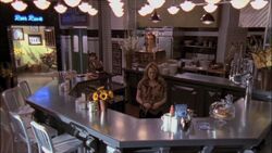 The new Karen's Café