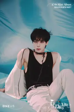 ファンウン直筆サイン入り超大型写真 …ONEUS…HWANWOONG Amazon.co.jp: ファンウン直筆サイン入り超大型写真 …ONEUS