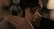 Synopsis - Teddy turning music louder Theo's headphones