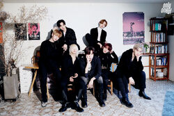 K-POP・アジア OnlyOneOf unknown art pics 0.1 Amazon.com: K-pop Artist Poster OnlyOneOf Nine Unknown Art