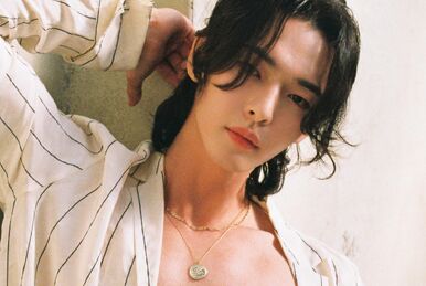 OnlyOneOf  RIE リエ　特典トレカ　中国限定一直娱 Rie OnlyOneOf [ undergrOund idOl #4 ] 1st Single Album