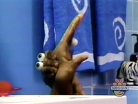 Oobi-shorts-Cake-washing-Kako.jpg (72 KB) Washing together