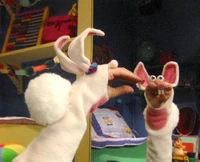 Oobi-Uma-rabbit-costume-mirror.jpg (63 KB) The final costume