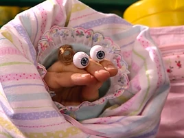 Oobi-Baby-Sophie-close-up