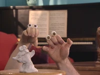 Oobi-Grampu-Day-Grampu-posing.png (443 KB) Grampu imitating the statue
