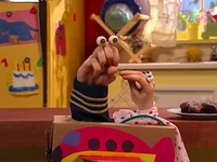 Oobi-Uma-Trip-always-fly-Grampu.png (682 KB) Uma about to leave the plane