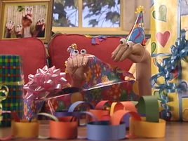 Oobi-Uma's-Birthday-biggest-present