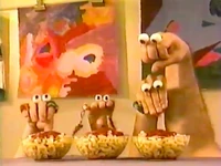 Oobi-shorts-Macaroni-Jewelry-ending.jpg (248 KB) Eating macaroni
