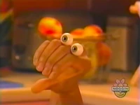 Oobi-shorts-Soup-Kako-blowing-air.jpg (128 KB) Kako blowing on the soup