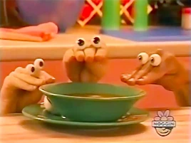 Oobi-shorts-Soup-bowl