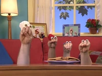 Oobi-Grampu-Day-cookies.png (509 KB) Grampu giving cookies to the kids
