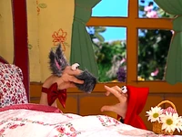 Oobi-Theater-the-wolf-in-bed.png (737 KB) The wolf in bed