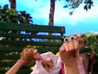 Oobi-Baby-Oobi-talking-to-the-camera.png (681 KB)