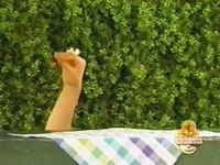 Oobi looking around
