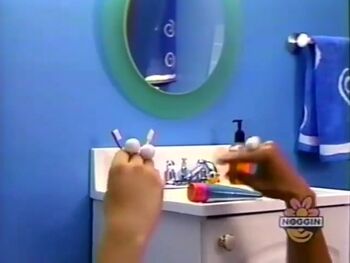 Oobi-shorts-Toothpaste-bathroom