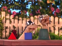 Oobi-Build-Fort-shape-game.png (780 KB) Playing a shape game