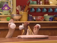Oobi-Make-Pizza-dough-on-the-ceiling.png (742 KB) Dough on the ceiling