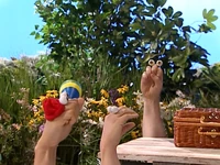 Oobi-Sign-Language-picnic.png (842 KB) A day at the park