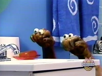 Oobi-shorts-Cake-thinking.jpg (75 KB) Thinking of an idea
