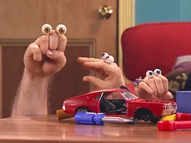 Oobi's-Car-Grampu-rushes-over