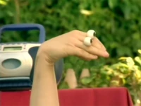 Oobi-shorts-Dance-Oobi's-turn.jpg (141 KB) Oobi dancing