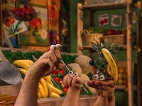 Oobi-Shopping-Grampu-sees-Kako.png (774 KB)