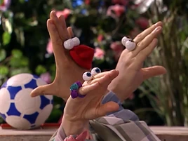 Oobi-Superheroes-hero-formation