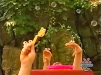 Oobi-shorts-Bubbles-Grampu-turn.jpg (47 KB) Grampu's turn