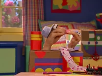 Oobi-Uma-Trip-ticket.png (656 KB) Handing the ticket