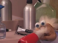 Oobi-Haircut-blow-dryer.png (578 KB) Getting out the blow dryer