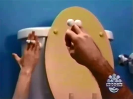 Oobi-shorts-Flush-Uma-pressing-down