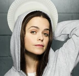 Tiffany Doggett (1,25 Mio) Doggett