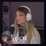 Baghera como Lucie na 1ª parte de Quarentena