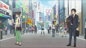 Kirino and Kyousuke when arriving in Akihabara - S01E02 - m08 s59