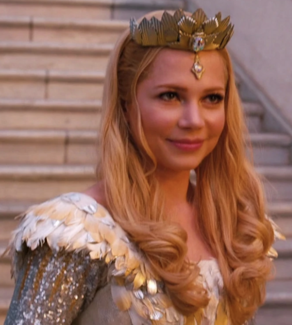 Glinda (2013 Character) The Live Action Wiki Fandom