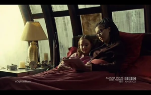 Cosima reads to Kira