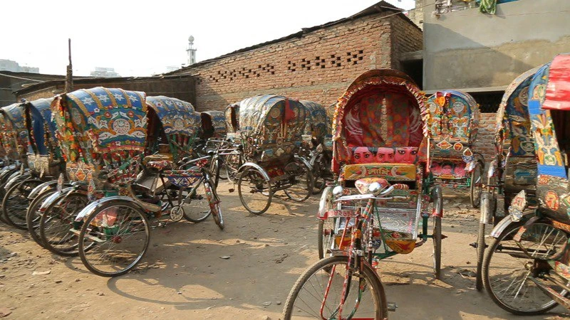 Дакка | Орёл & Решка Вики | Fandom