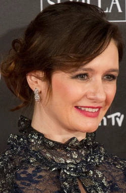Emily Mortimer Oscars Wiki Fandom(09)