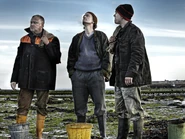 Shore 001.jpg (182 KB)